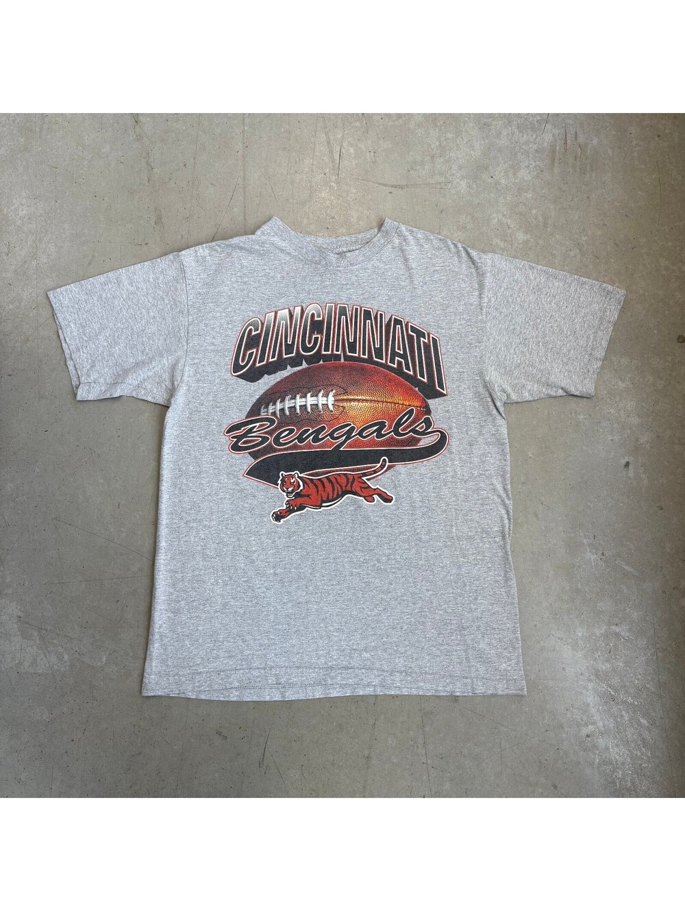 Vintage 90s NFL Cincinnati Bengals Football Graphic T-Shirt Large Gray